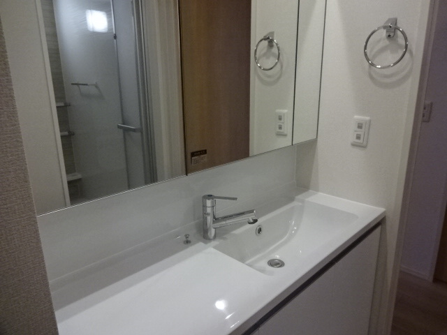 トレーフル緑ヶ丘の洗面所