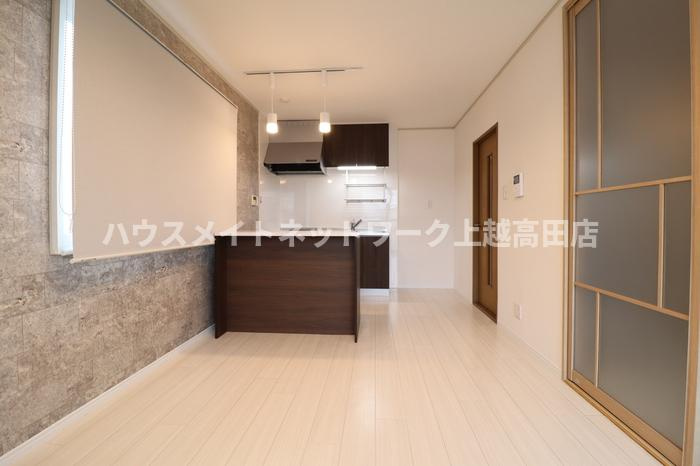 ヴィラセジュールの居間・リビング|ＤＫ