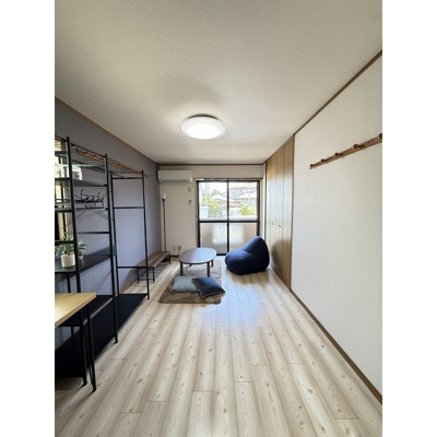 【居間・リビング】 | 洋室7.5帖