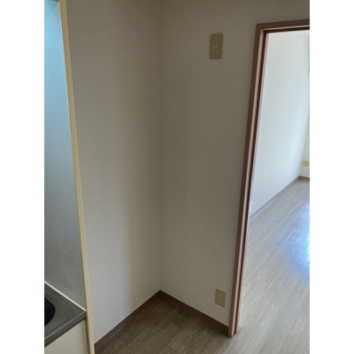 【設備】 | 冷蔵庫置き場