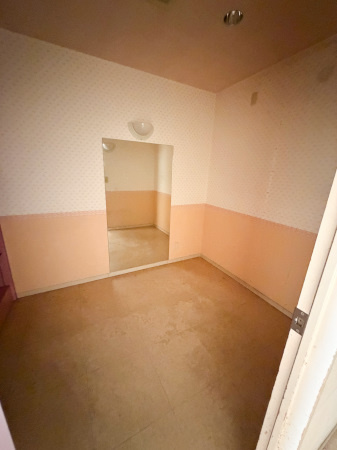 アルナビル　西棟の内装