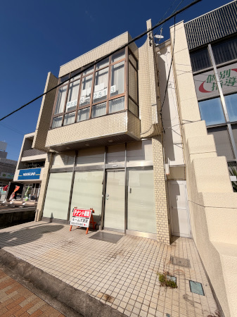 アルナビル　西棟の外観