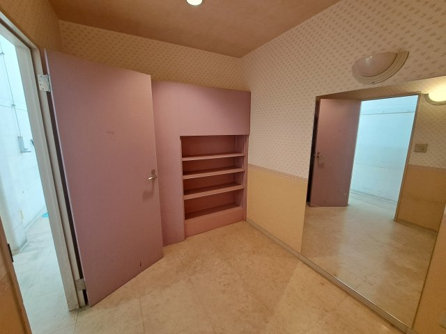 アルナビル　西棟の内装