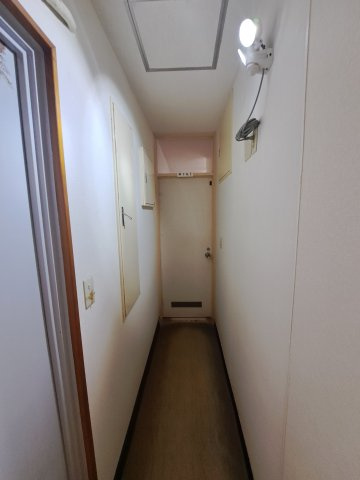 アルナビル　西棟の内装