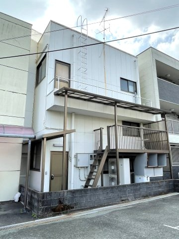 アルナビル　西棟の外観