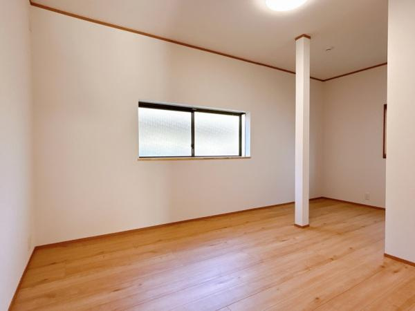 宮崎市東大宮　中古戸建の洋室