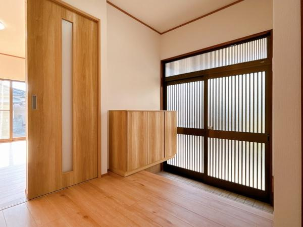 宮崎市東大宮　中古戸建の玄関