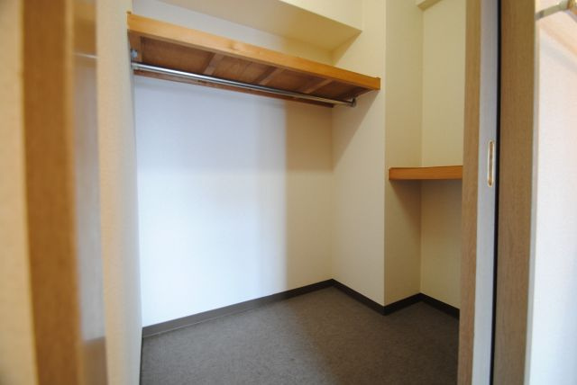 日吉壱番館の収納|ウォークインクローゼット