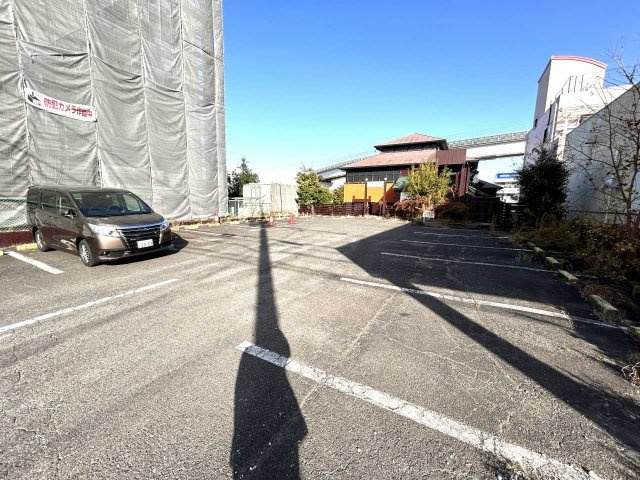 長久手市杁ヶ池貸店舗の駐車場