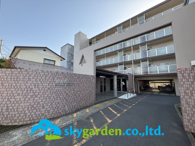 ヴァンハウス湘南平塚の外観