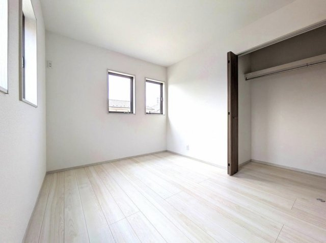 平塚市四之宮3丁目　新築戸建　4号棟の洋室