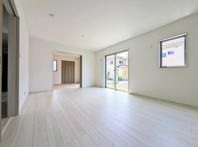 平塚市四之宮3丁目　新築戸建　4号棟の居間・リビング