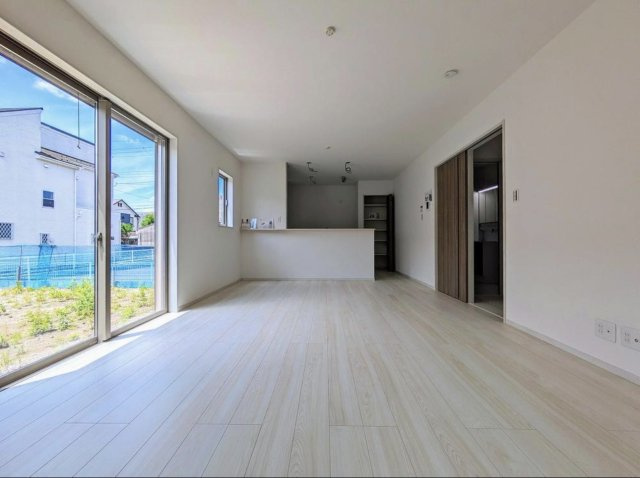 平塚市四之宮3丁目　新築戸建　全7区画4号棟の居間・リビング