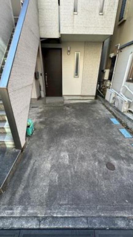 プランベルジュールの駐車場