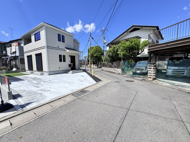 新築　高崎市上小鳥町3期　1号棟の前面道路含む現地写真|現地写真　前面道路3.6～4.2ｍ