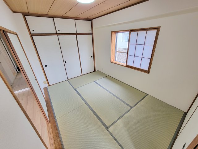 学園前ガーデンハイツの和室