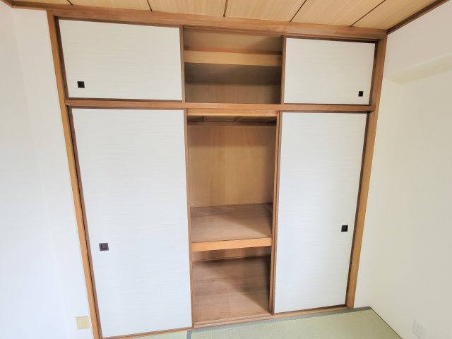 学園前ガーデンハイツの収納