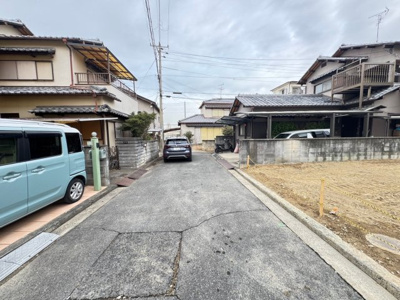 【前面道路含む現地写真】 | 畑町　土地 | 全面西側道路（北側から南向きに撮影）