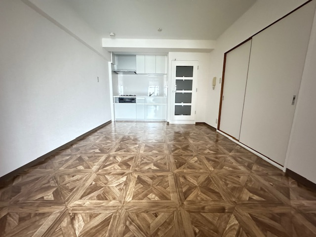 千代田司マンションの居間・リビング