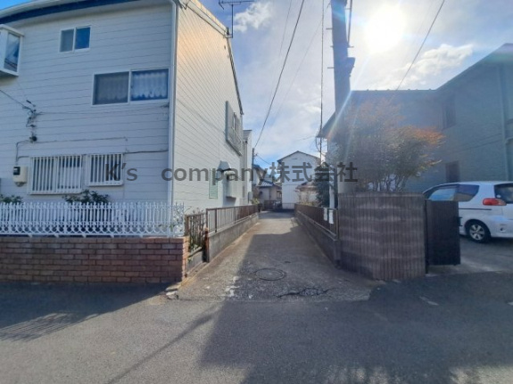 ◎茅ヶ崎市東海岸北5丁目　建築条件なし　売地の前面道路含む現地写真|前面道路の様子です◇