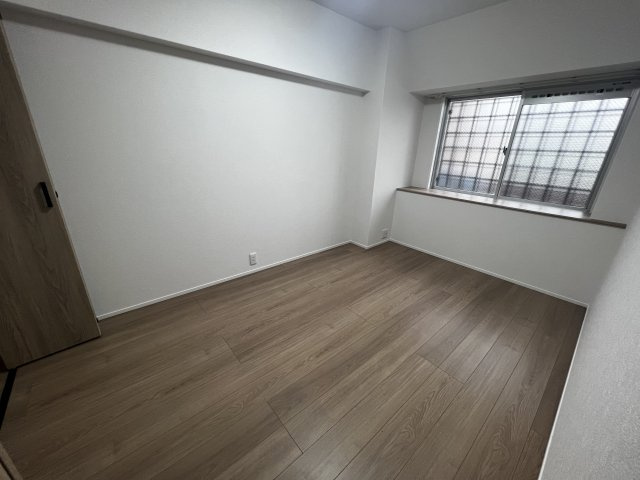 【洋室】アーベイン朝霞エルディア 