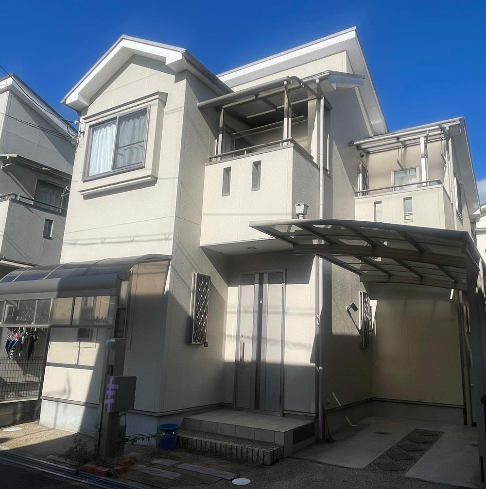 西牧野3丁目　中古一戸建ての外観|新しい生活にいかがでしょうか？外観はお住まいの顔になります。こだわりたいポイントですね。外壁塗装や屋根塗装のご相談も承っております。
■現地内覧・資金計画相談・住宅ローン相談もお問合せ受付中■