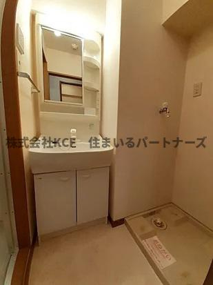 ユウメイトビルの洗面所|広い洗面スペース