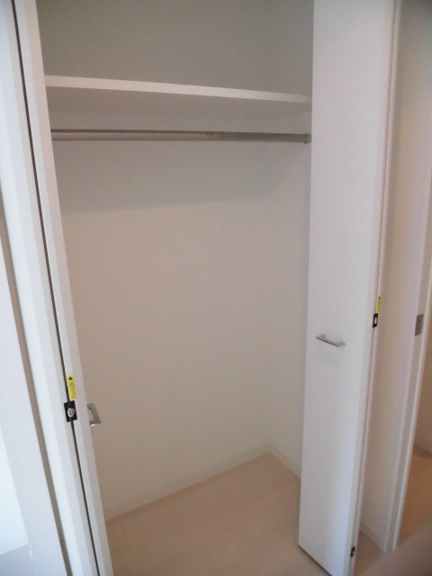 大阪市中央区本町橋の賃貸マンションの収納