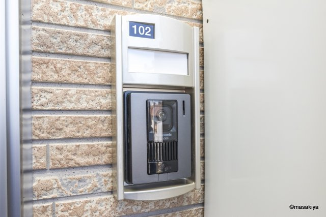 ラ　ペジーブルのエントランス