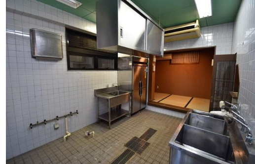 今出川大宮テナントビルの内装