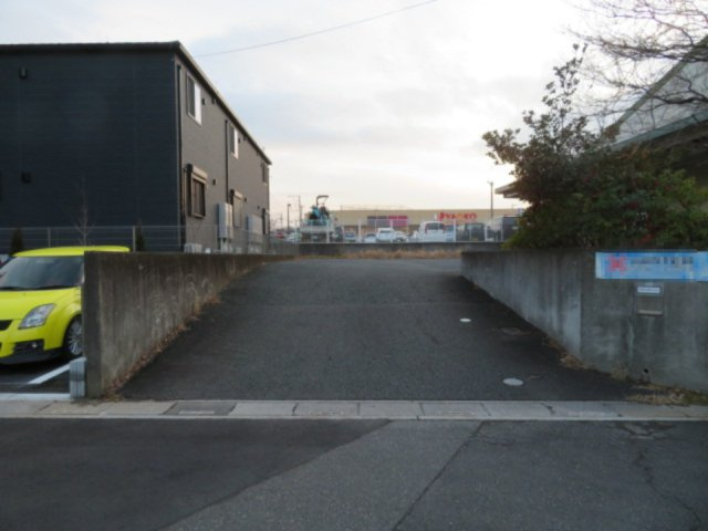 所沢市小手指南４丁目の倉庫のその他