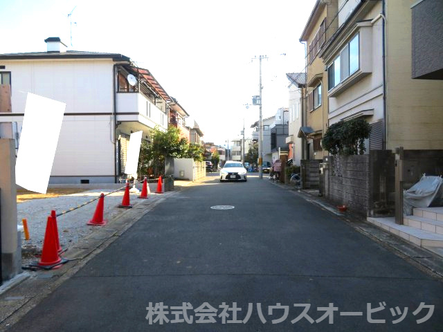 宇治市小倉町天王の新築一戸建の前面道路含む現地写真|前面道路含む現地写真です