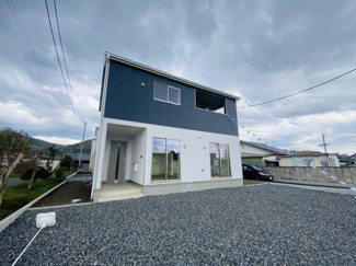 【外観】 | 現地写真　どうどう完成！ご内覧等、お気軽にお問合せください♪　							

