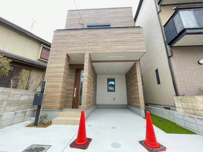 【外観】 | 堺区向陵東町2丁 新築戸建 | 2025年２月完成したばかりの新築戸建です！