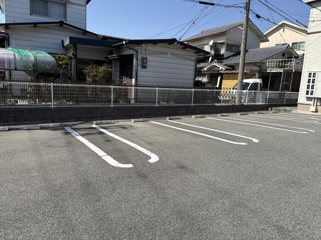 ポラリスⅢの駐車場