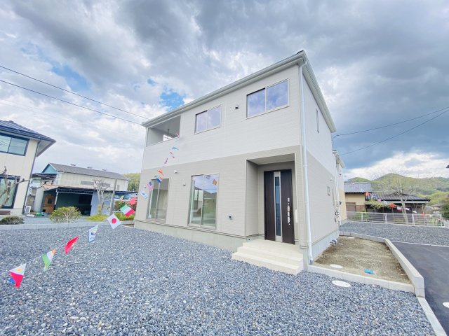 新築　桐生市菱町第1　クレイドルガーデン　2号棟の外観|現地写真　完成しました！ご内覧等、お気軽にお問合せください♪　							

