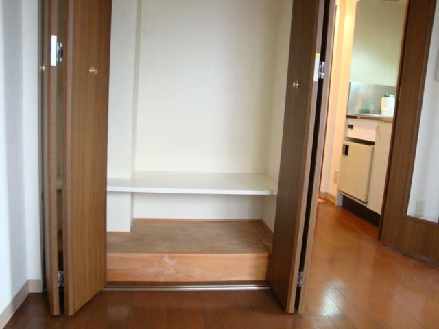 スプリング逆瀬川の収納