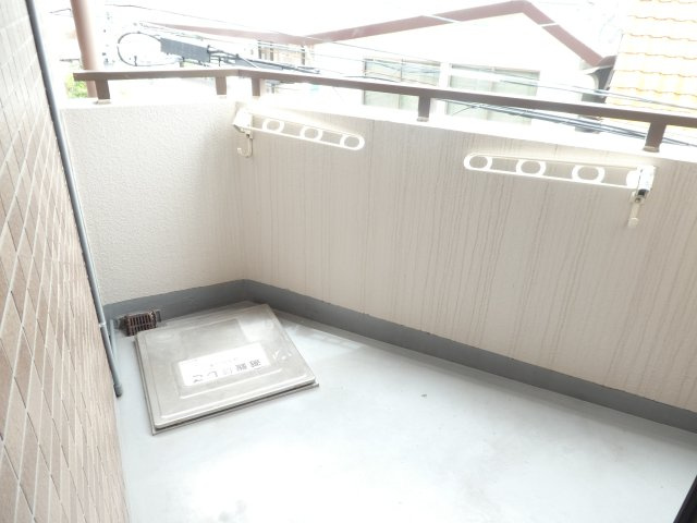 リアライズ逆瀬川のバルコニー