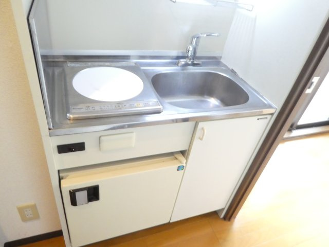リアライズ逆瀬川のキッチン