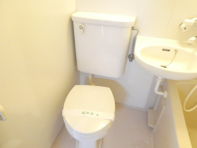 リアライズ逆瀬川のトイレ