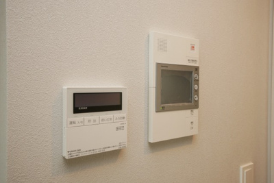 【セキュリティ】 | アーバネックス本町Ⅱ | モニター付きインターホンです