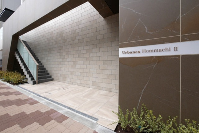 【エントランス】 | アーバネックス本町Ⅱ | ゆとりのあるエントランスです