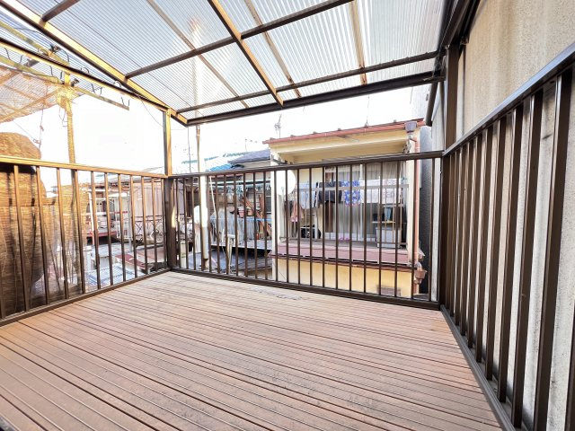 神明宮北のバルコニー