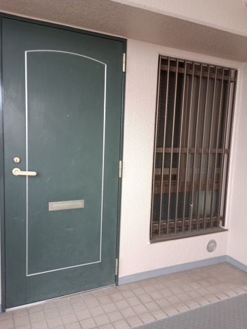 レジオン四条畷の玄関