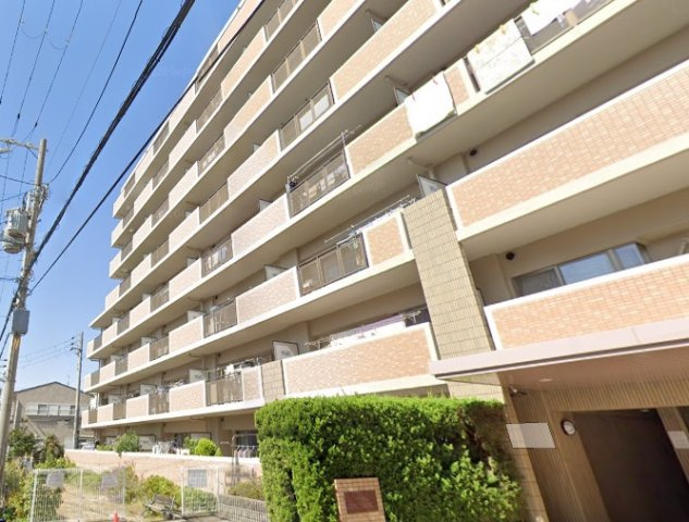 レジオン四条畷の外観