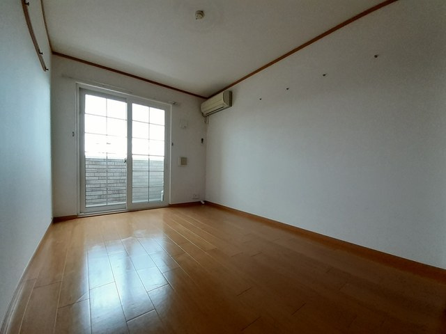 ヴィラ　ノーヴァＢの居間・リビング|居室・リビング