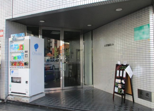 アドーラブル南堀江のエントランス|清潔なエントランスです