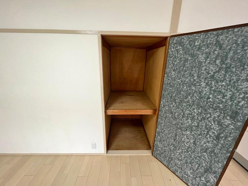 香里三井H住宅99号棟の収納|■物件内覧・資金計画相談・住宅ローン相談、リフォーム相談、お問合せ受付中■
※当日・翌日のご内覧、ご相談はお電話でのお問合せがスムーズです！