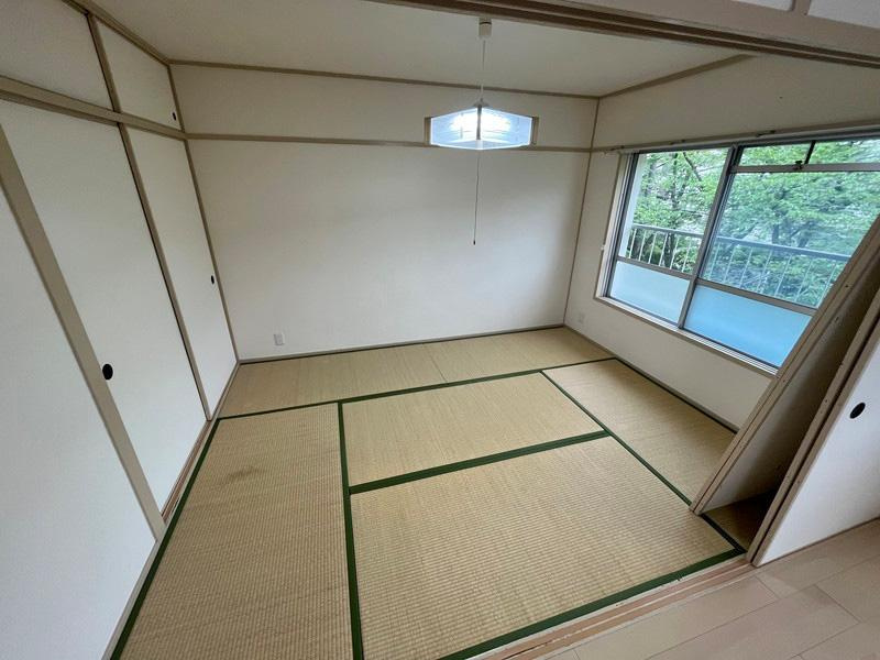 香里三井H住宅99号棟の和室|和室6帖
■物件内覧・資金計画相談・住宅ローン相談、リフォーム相談、お問合せ受付中■
※当日・翌日のご内覧、ご相談はお電話でのお問合せがスムーズです！