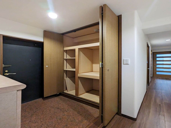 【玄関】 | エンゼルハイム春日グランコート☆仲介手数料無料☆